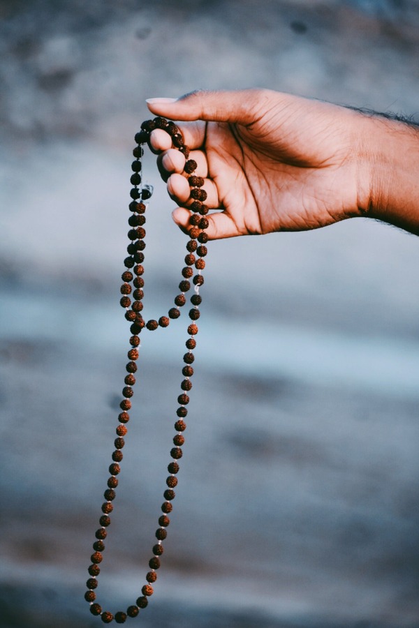 pexels-sujithirapara-2297252